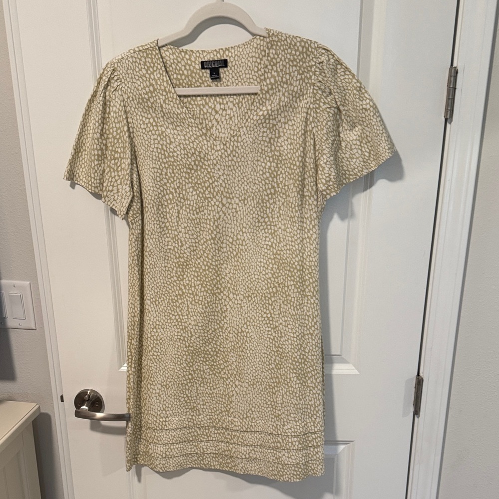 Elegant Cream Patterned Tunic Dress